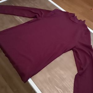Maroon turtleneck 15-17 no boundaries